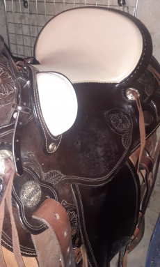 Lady Light Wade Buckaroo Saddle