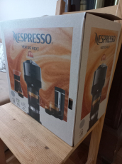 Nespresso Kaffeemaschine (Neu) Vertuo Next Limited Edition