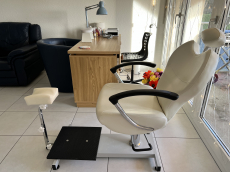 Manicure & Pedicure in 8916 Jonen