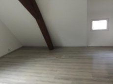 Schöne 3.5 Zimmer Wohnung mit grossem Balkon 