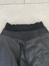 Leder-Motorradhose IXS, Damen Gr. 40, neuwertig