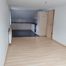 zu vermieten 3.5 Zimmer Dachwohnung Balsthal