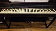Verkaufe mein neuwertiges Piano Roland LX-706