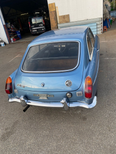 MG-MGB-GT
