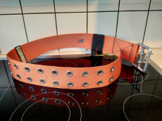 Schweizer Original-Feuerwehrgurte vom Hersteller Meister + CIE AG