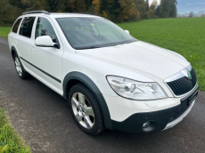 SKODA Octavia Combi 2.0 TDI Scout 4x4 DSG