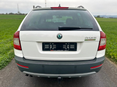 SKODA Octavia Combi 2.0 TDI Scout 4x4 DSG
