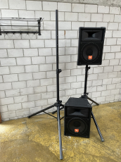 Komplette Musikanlage mit Boxen und Eurolight Flasher