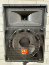 JBL MR922 Kompakter 2-Wege-Lautsprecher mit Ständer