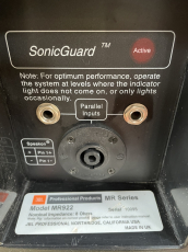 JBL MR922 Kompakter 2-Wege-Lautsprecher mit Ständer