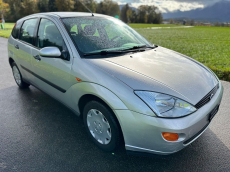 FORD Focus 1.6i 16V Trend Titan