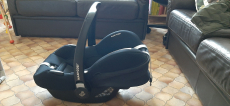 Maxi Cosi mit Base Isofix