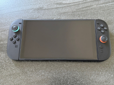 Nintendo Switch 2 mit 2 Spielen und Pro Controller