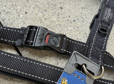 Neues Hundegeschirr schwarz XL