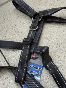 Neues Hundegeschirr schwarz XL