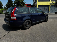 VOLVO V50 2.4I