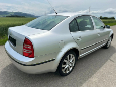 SKODA Superb 2.8 V6 Elegance