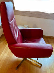 Relaxsessel mit Höcker, Leder rot