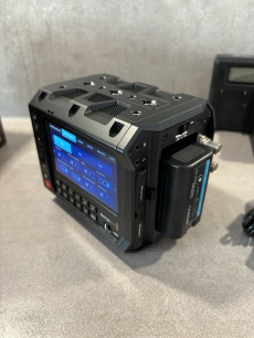 Blackmagic Full Frame PYXIS 6K L-Mount Film Camera