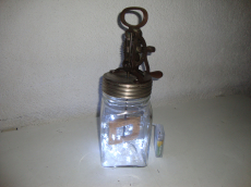 Butterglas beleuchtet