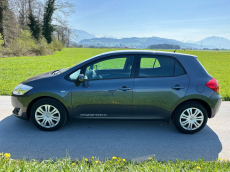 TOYOTA Auris 1.6 Style