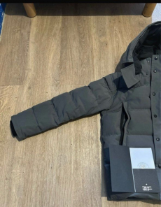 Canada Goose, Größe XS neu mit Etikett
