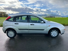 FORD Focus 1.6i 16V Trend Titan