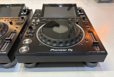 2 x Pioneer CDJ-3000  DJ-players