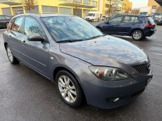MAZDA 3 1.6 16V Confort