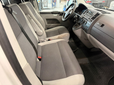 VW T5 2.0 TDI Entry