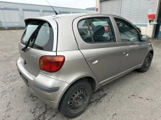 TOYOTA Yaris 1.3 Linea Luna