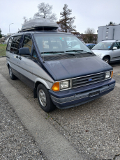 Ford Aerostar Wohnwagen