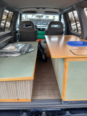 Ford Aerostar Wohnwagen