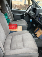 Ford Aerostar Wohnwagen