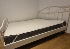 Bettgestell 160x200 inkl. Nachttisch & Lattenrost. Top-Zustand