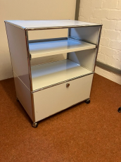 Korpus hellgrau USM (Highboard)