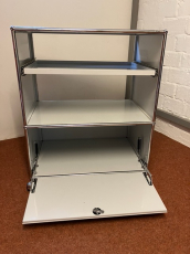 Korpus hellgrau USM (Highboard)