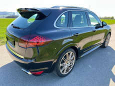PORSCHE Cayenne Turbo