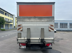 UNSINN Kastenanhänge rmit Hebebühne