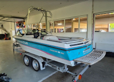 Boot Mastercraft V8 mit Anhänger