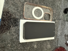 iPhone 15pro 512 GB top Zustand, Akkukapazität 100 Prozent !