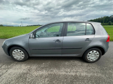 VW Golf 1.6 FSI Sportline