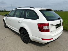 SKODA Octavia Combi 1.6 TDI Swiss Joy 4x4