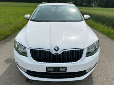 SKODA Octavia Combi 1.6 TDI Swiss Joy 4x4