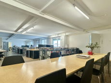 NACHMIETER IN BÜROGEMEINSCHAFT