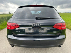 AUDI A4 Avant 3.2 FSI quattro tiptronic