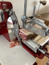 Schwungrad Aufschnittmaschine manuell mit Sockel