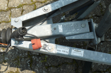 Kastenanhänger mit Auffahrrampe und Innenbeleuchtung 1300kg