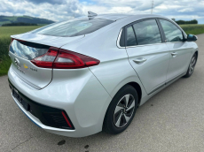 HYUNDAI Ioniq 1.6 GDi HEV Launch Plus DCT