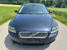 VOLVO V50 T5 AWD Momentum